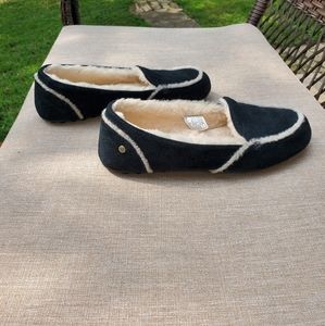 Great condition UGG Suede Loafers 8.5
